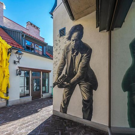 Artsy Exclusive Old Town Residence Gallery Walk Vilnius Exterior photo