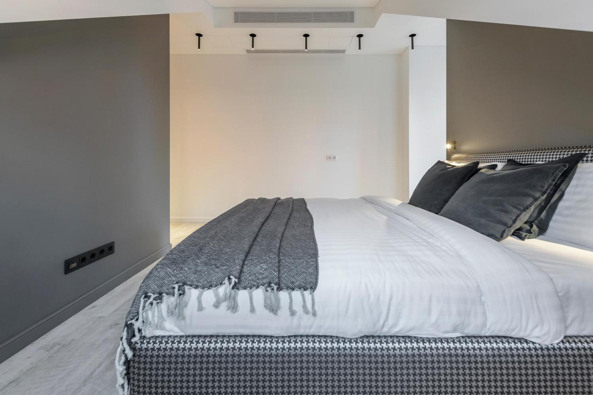 Artsy Exclusive Old Town Residence Gallery Walk Vilnius Room photo
